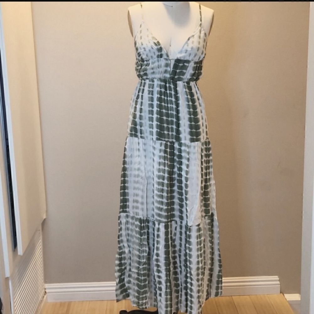 Tie Dye Halter Dress Open Back Maxi Boho Olive Dress Sz Medium [6]